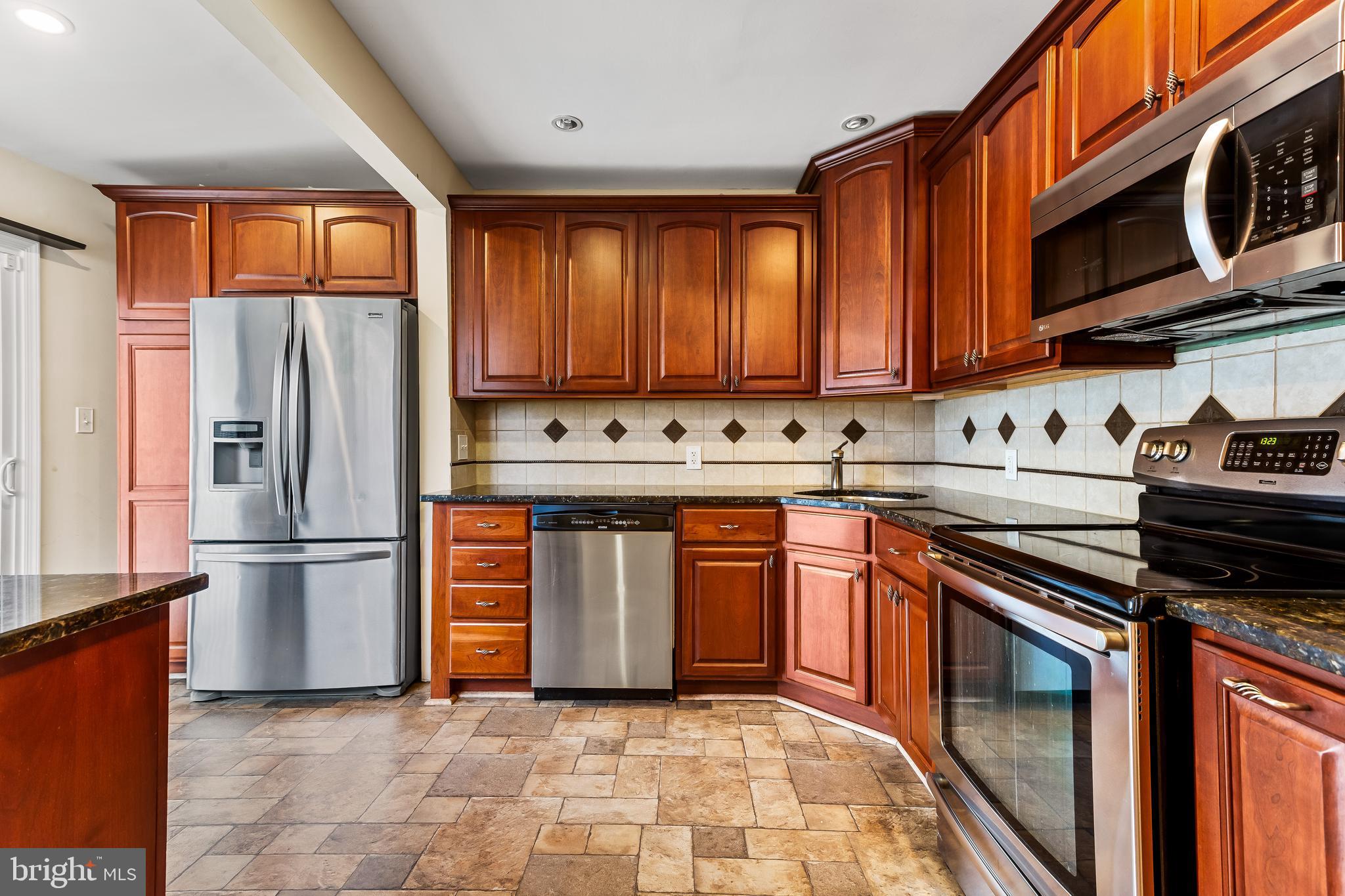 7922 Underhill Road Rosedale, MD 21237 - Photo 7 of 36