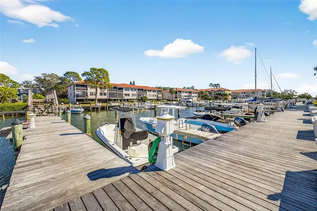 $365,000 | 1805 Mariner Drive, Unit 52, Tarpon Springs, FL 34689