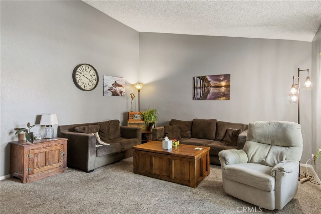 9249 Agave Place Riverside, CA 92503 - Photo 6 of 32