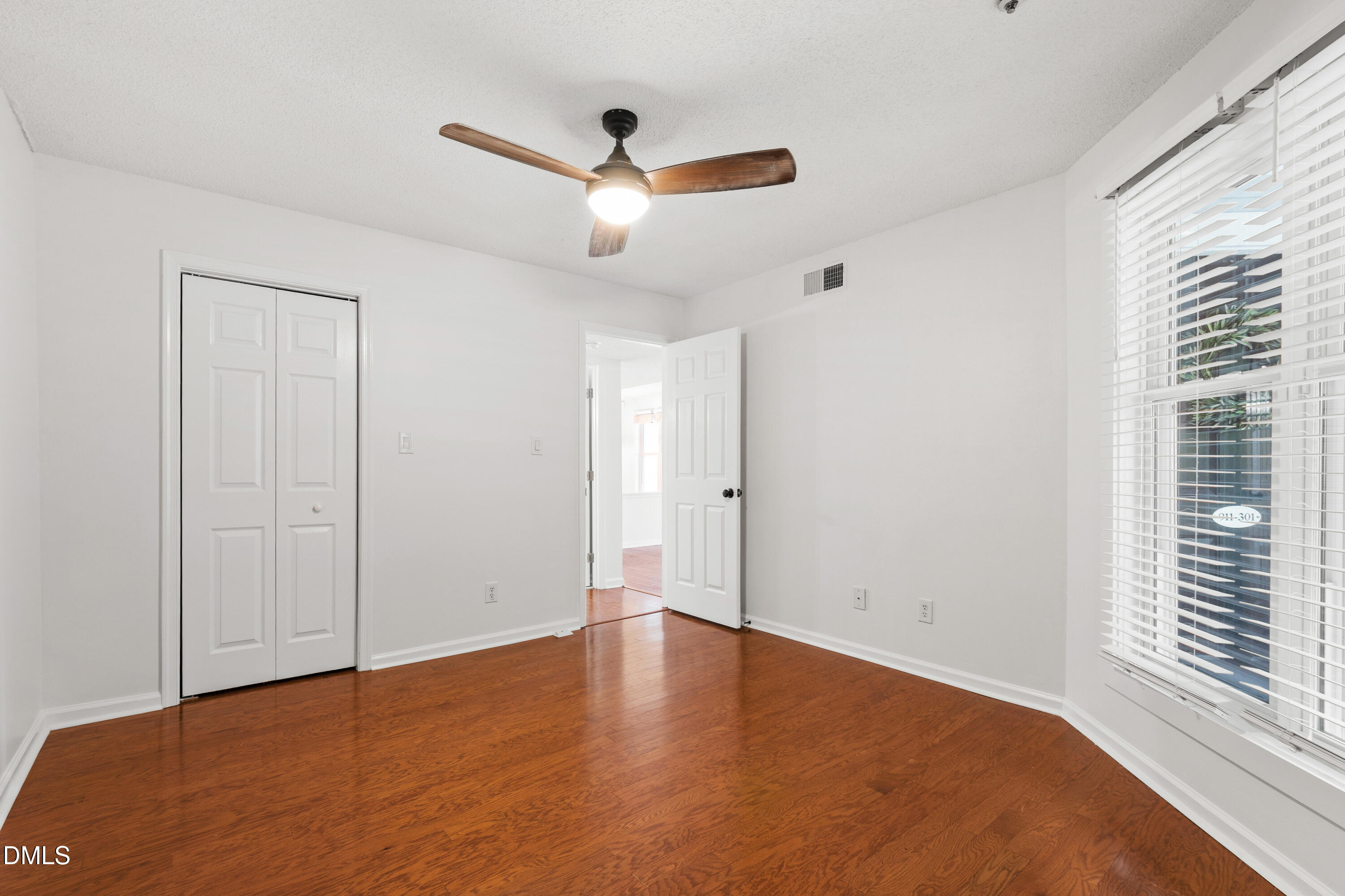 911 Washington Street, Unit 301 Raleigh, NC 27605 - Photo 25 of 54 Washington301-16