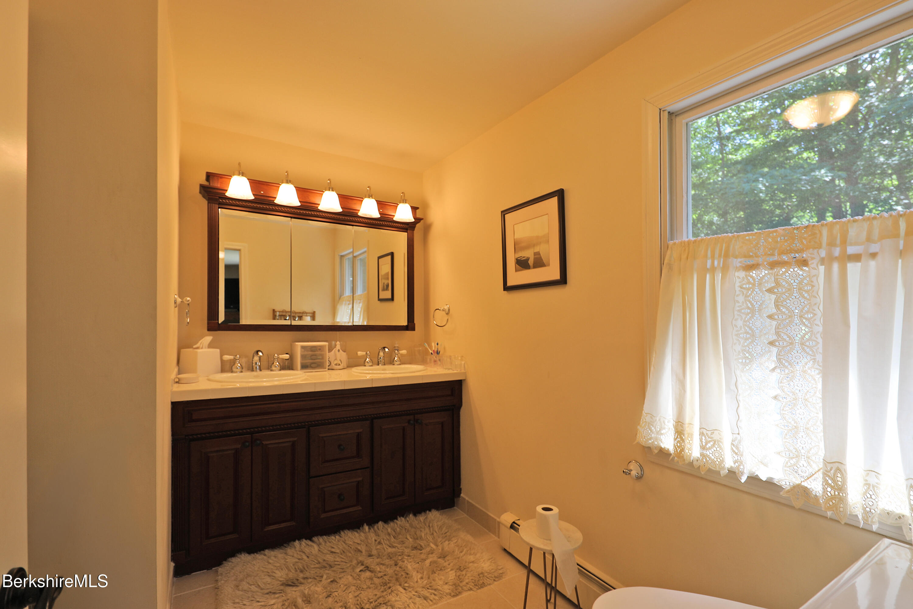 576 Holmes Road Pittsfield, MA 01201 - Photo 28 of 55 PRIMARY EN SUITE BATHROOM