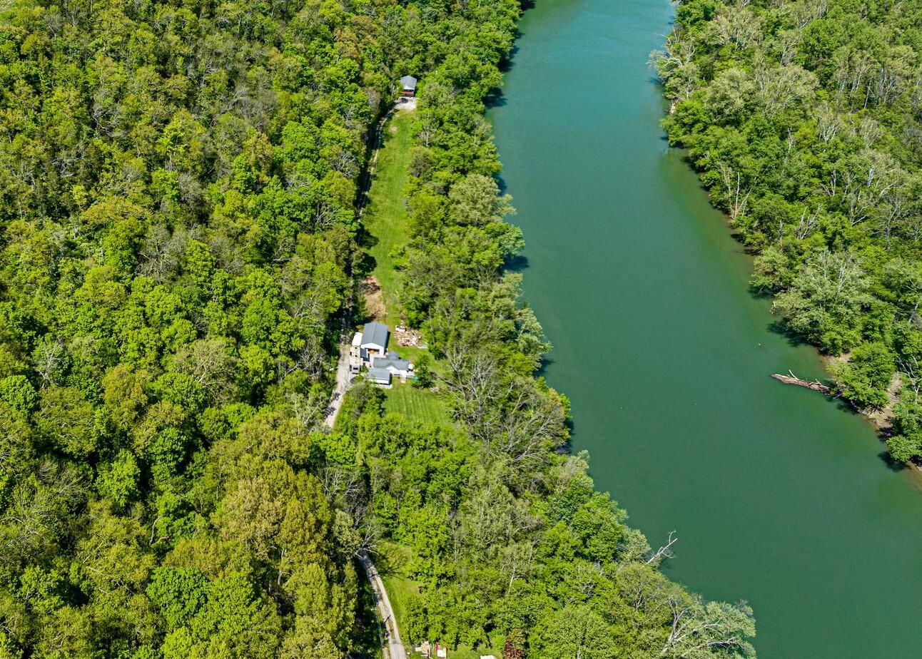 296 River Valley Road Frankfort, KY 40601 - Photo 1 of 36 Cropped