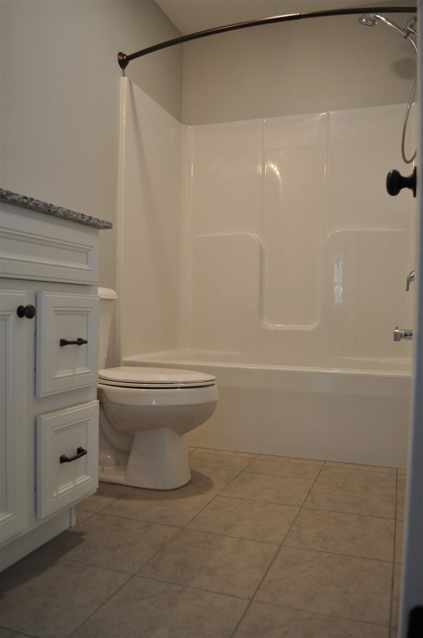 527 Lahue Farm Road Swanton, VT 05483 - Photo 5 of 16