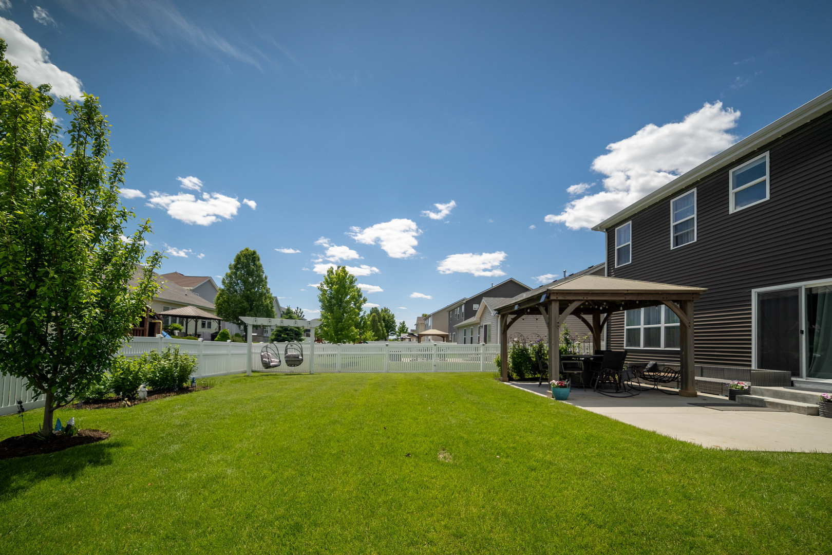 561 Stonebrook Drive Romeoville, IL 60446 - Photo 8 of 46 Gallery Image 8