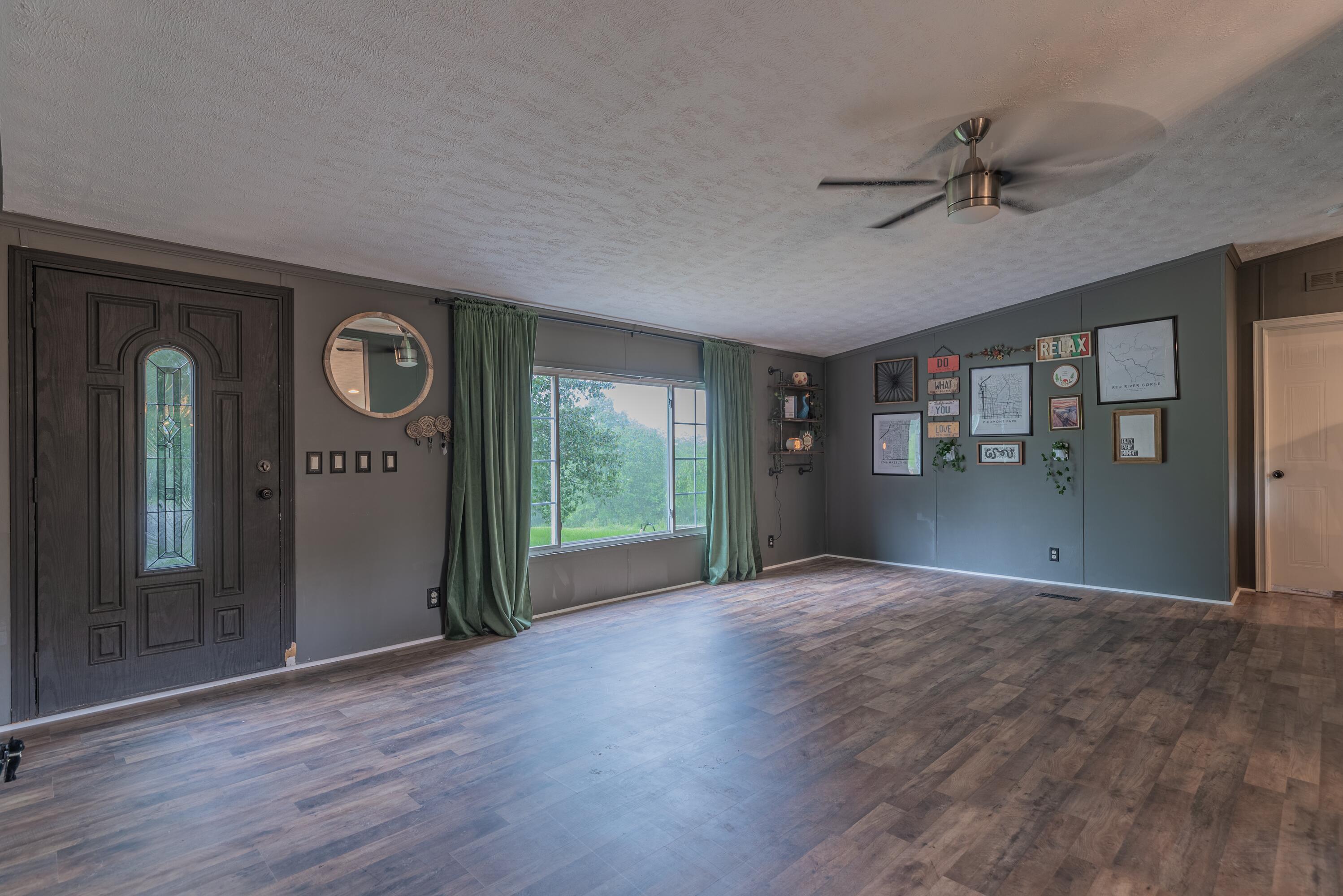 692 Barker Road California, KY 41007 - Photo 3 of 41 Gallery Image 3