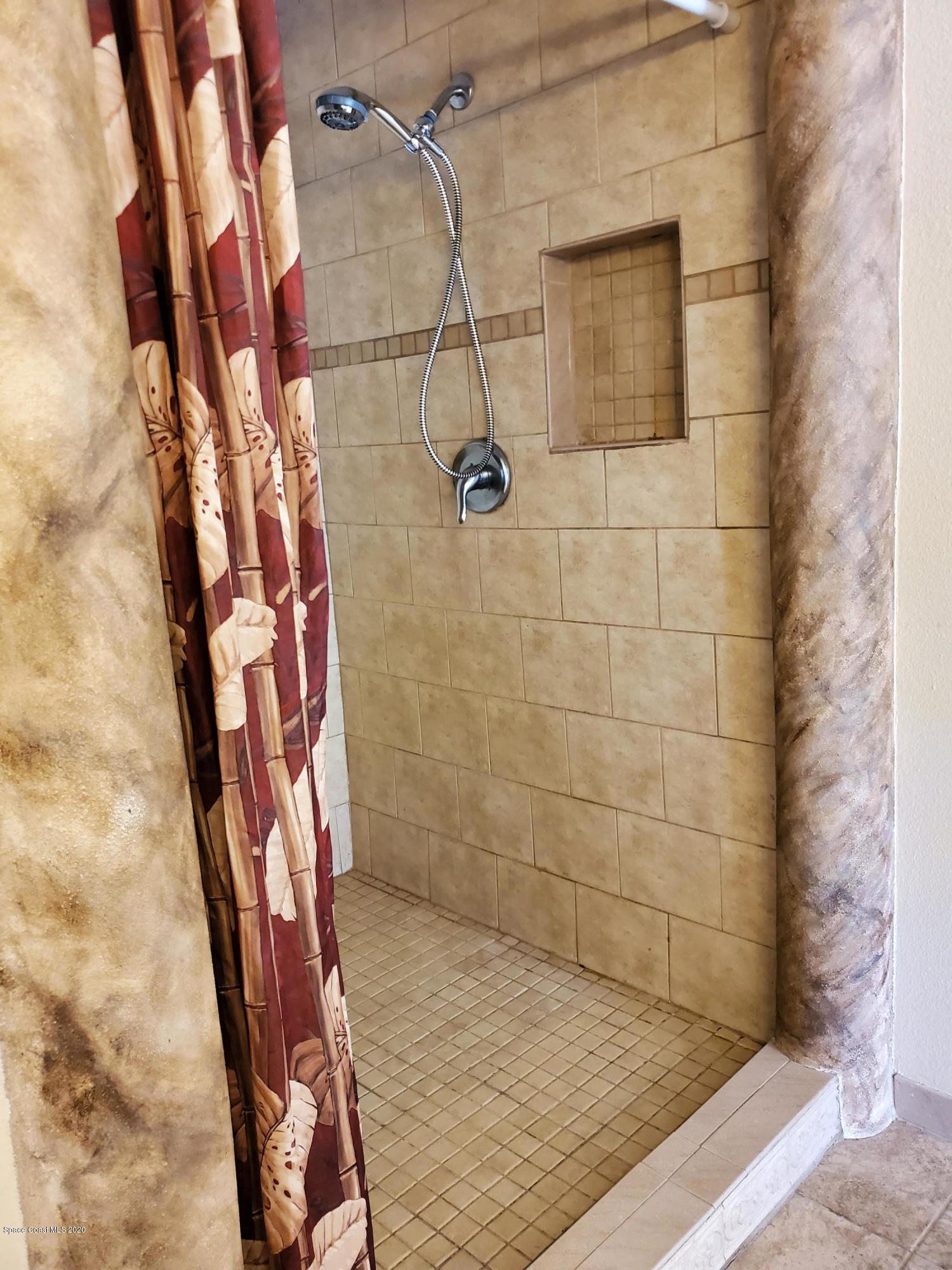 715 Seaton Road Southwest Palm Bay, FL 32908 - Photo 22 of 45 20201102_121838