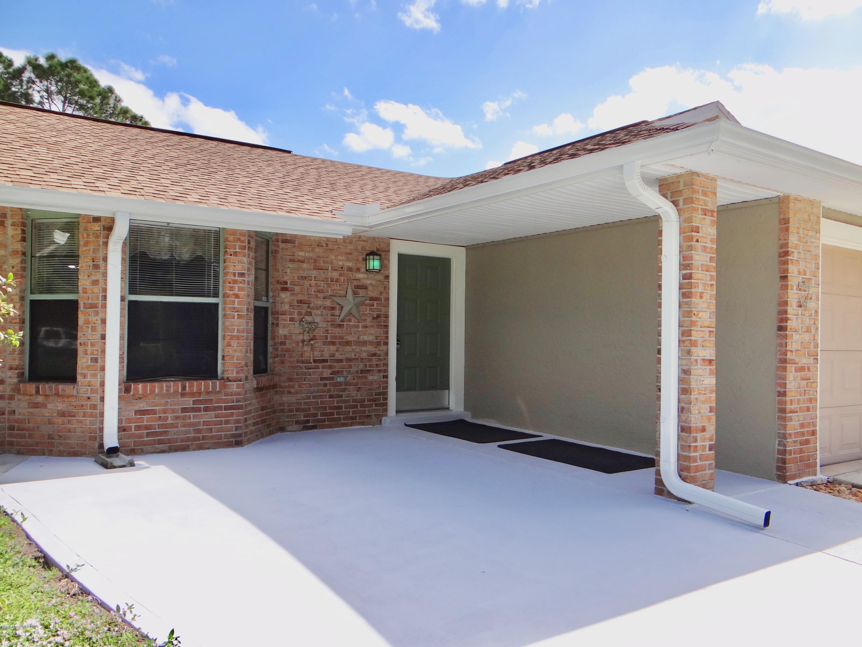 715 Seaton Road Southwest Palm Bay, FL 32908 - Photo 4 of 45 front patio