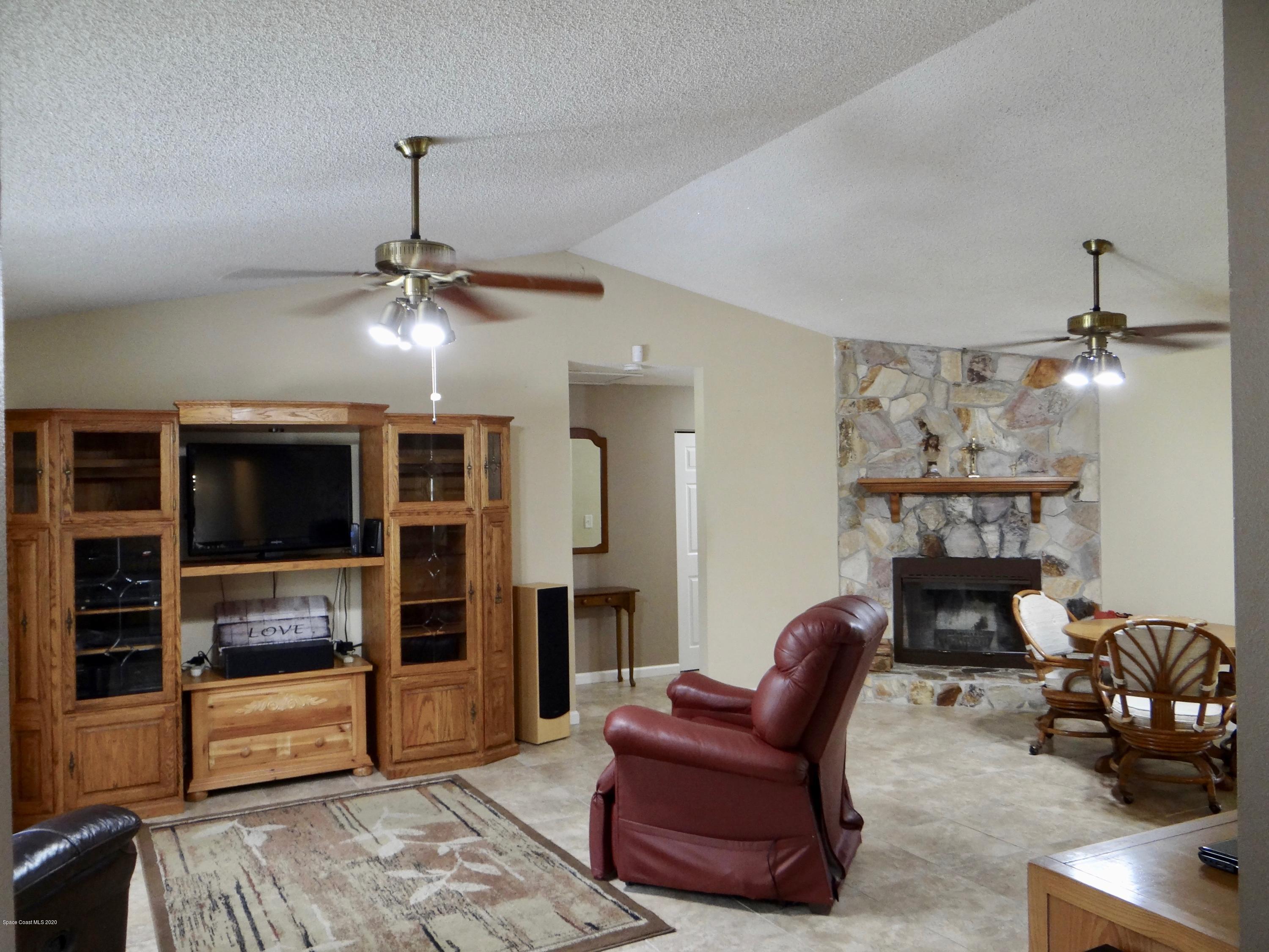 715 Seaton Road Southwest Palm Bay, FL 32908 - Photo 6 of 45 living 3