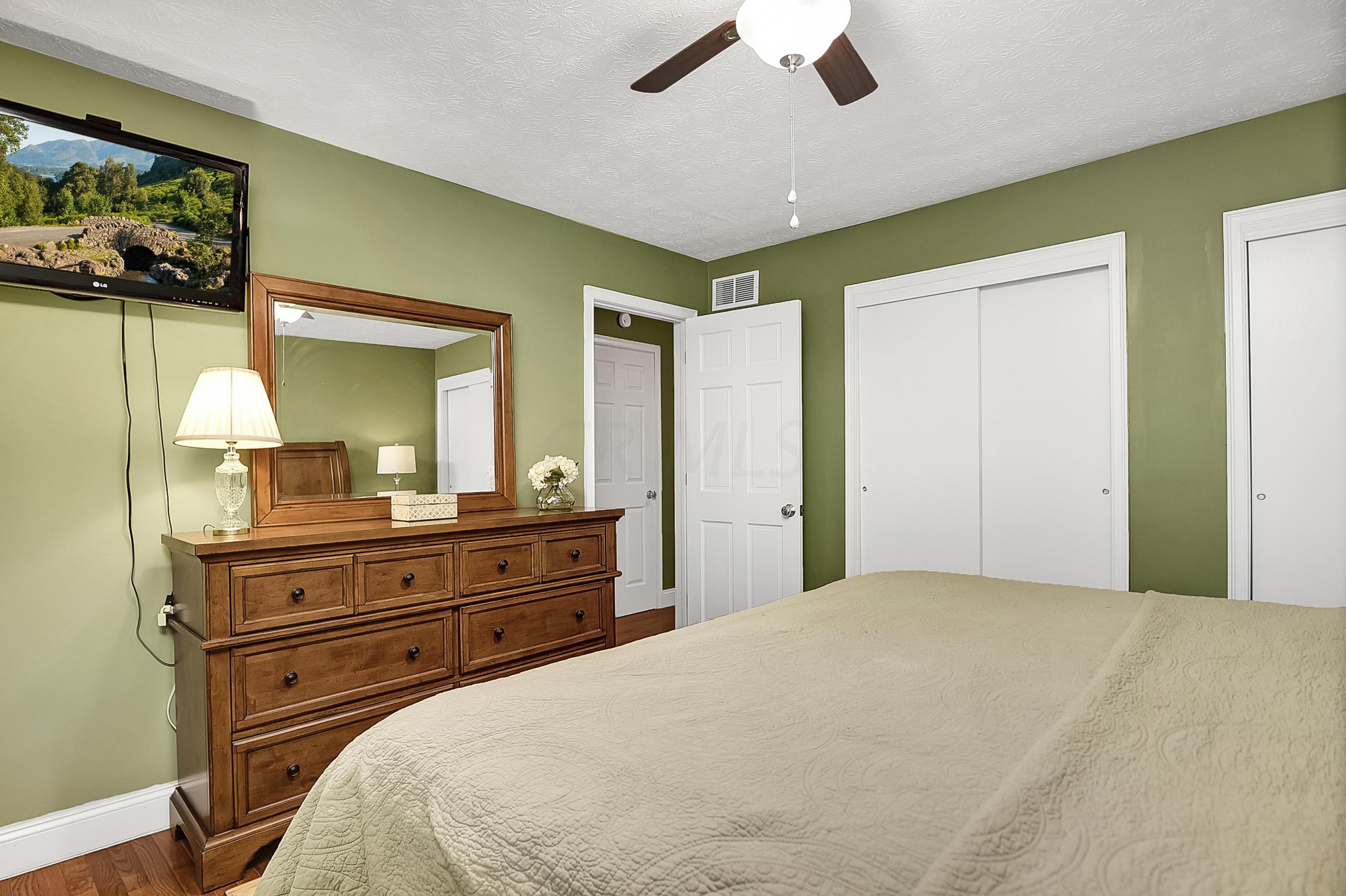 1591 Demorest Road Columbus, OH 43228 - Photo 12 of 22 Gallery Image 12
