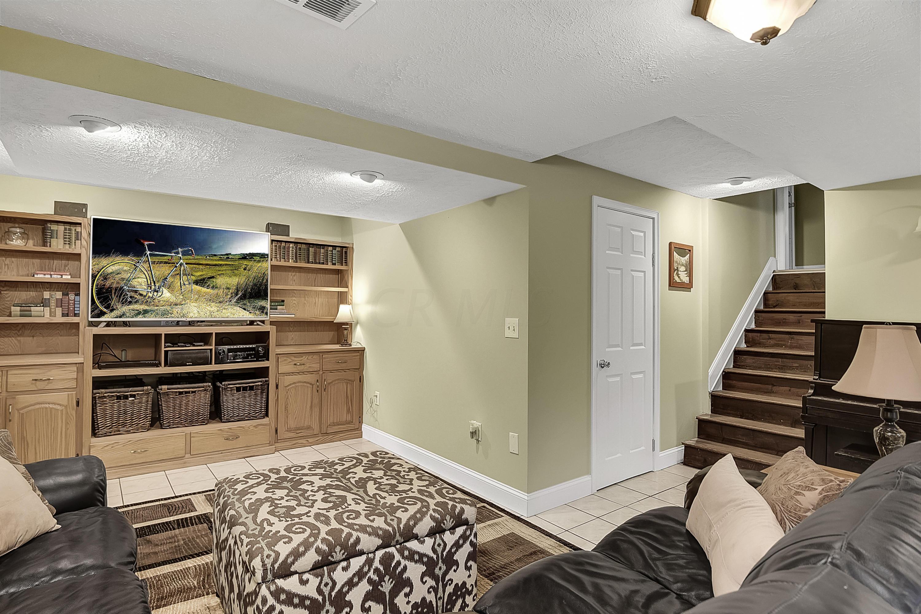 1591 Demorest Road Columbus, OH 43228 - Photo 19 of 22 Gallery Image 19