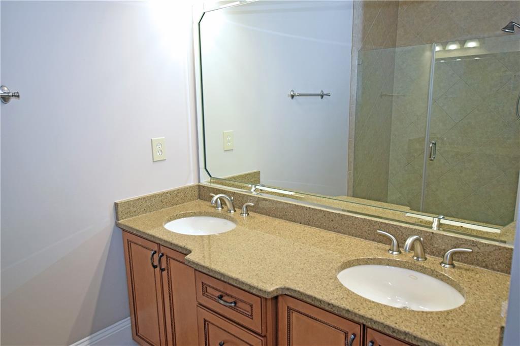 396 15th Street Northwest, Unit 8 Atlanta, GA 30318 - Photo 19 of 27