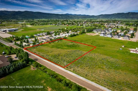$1,200,000 | 850 South 17, Victor, ID 83455