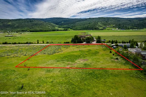 $1,200,000 | 850 South 17, Victor, ID 83455