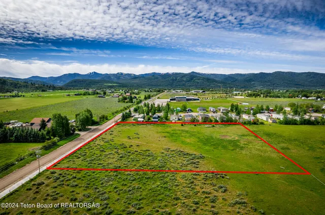 $1,200,000 | 850 South 17, Victor, ID 83455