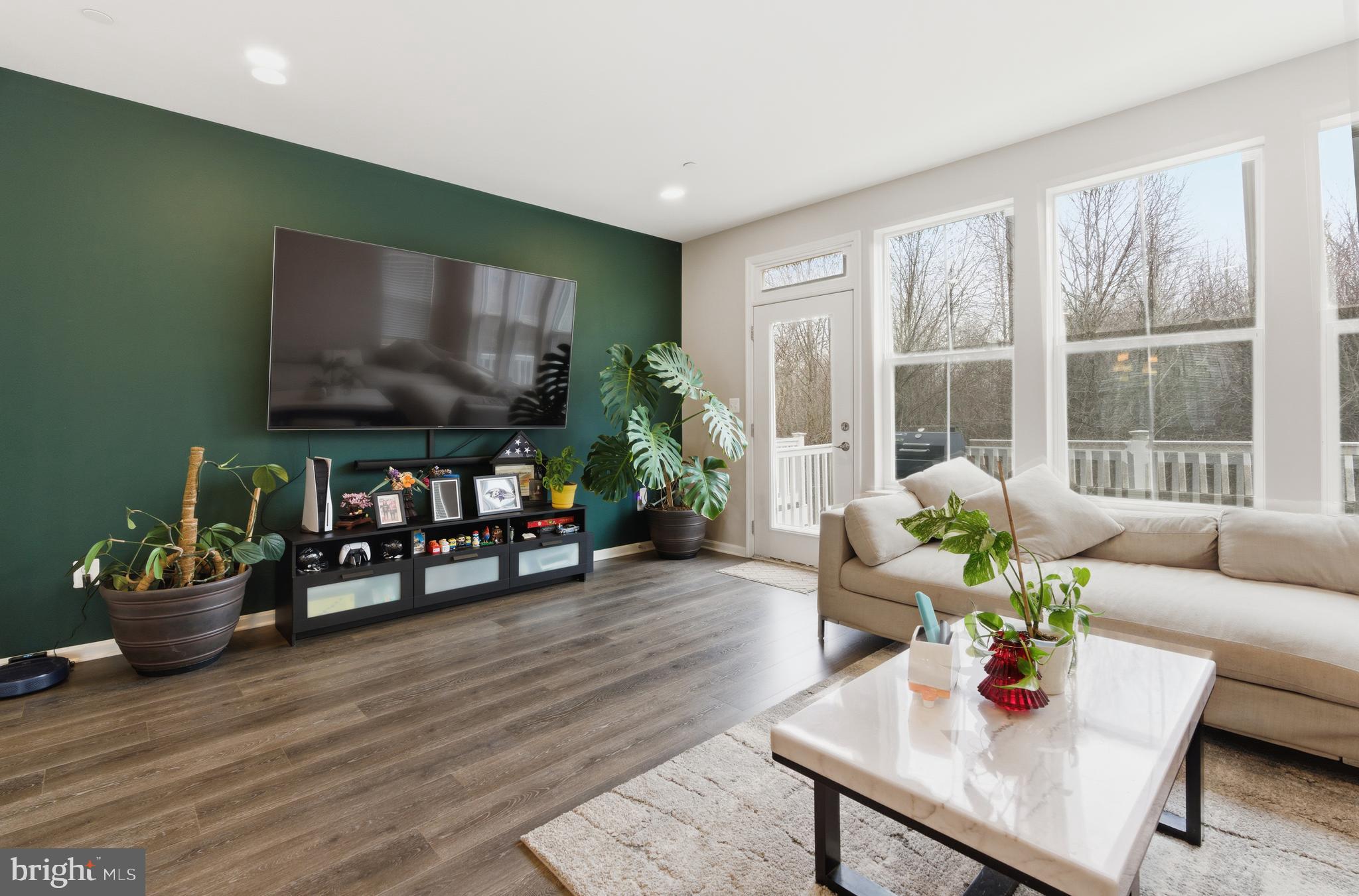 1501 Hudson View Road Essex, MD 21221 - Photo 9 of 34