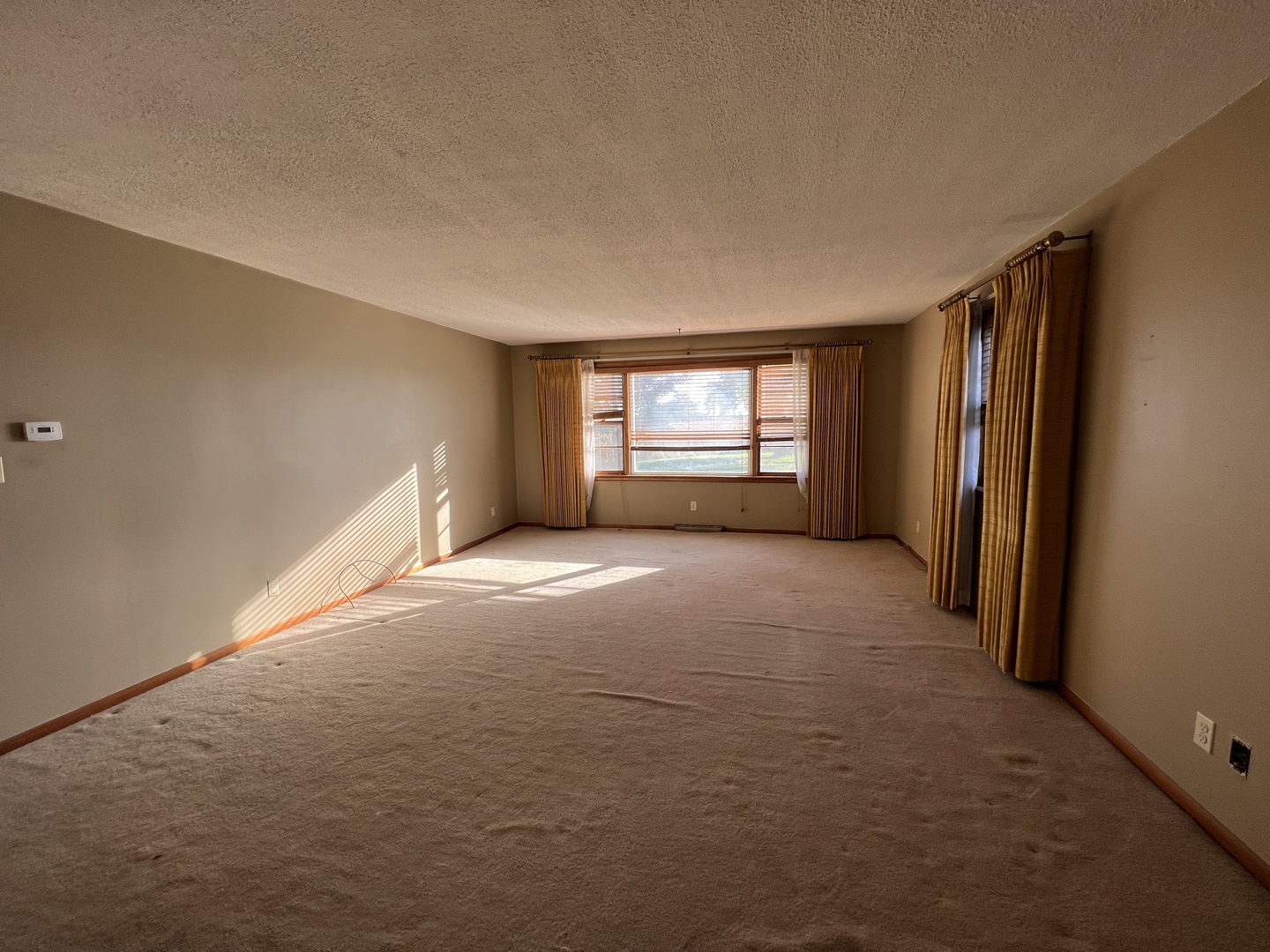 48W137 Middleton Road Maple Park, IL 60151 - Photo 4 of 27 a view of empty room with a fireplace