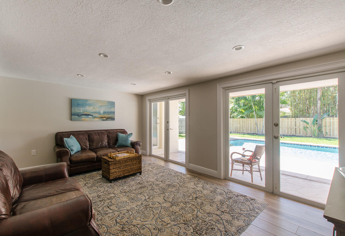1288 Southwest 20th Street Boca Raton, FL 33486 - Photo 12 of 32 Spacious Fam Room