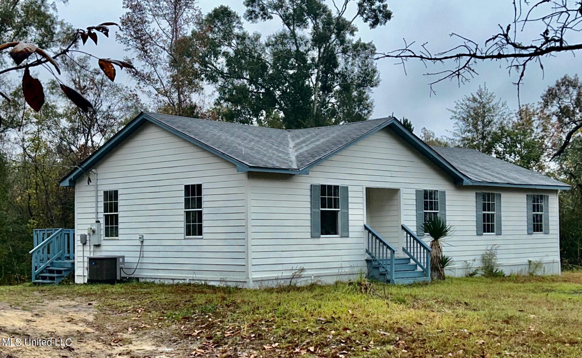 204 Wiley Smith Road Lucedale, MS 39452 - Photo 2 of 34 IMG_2812