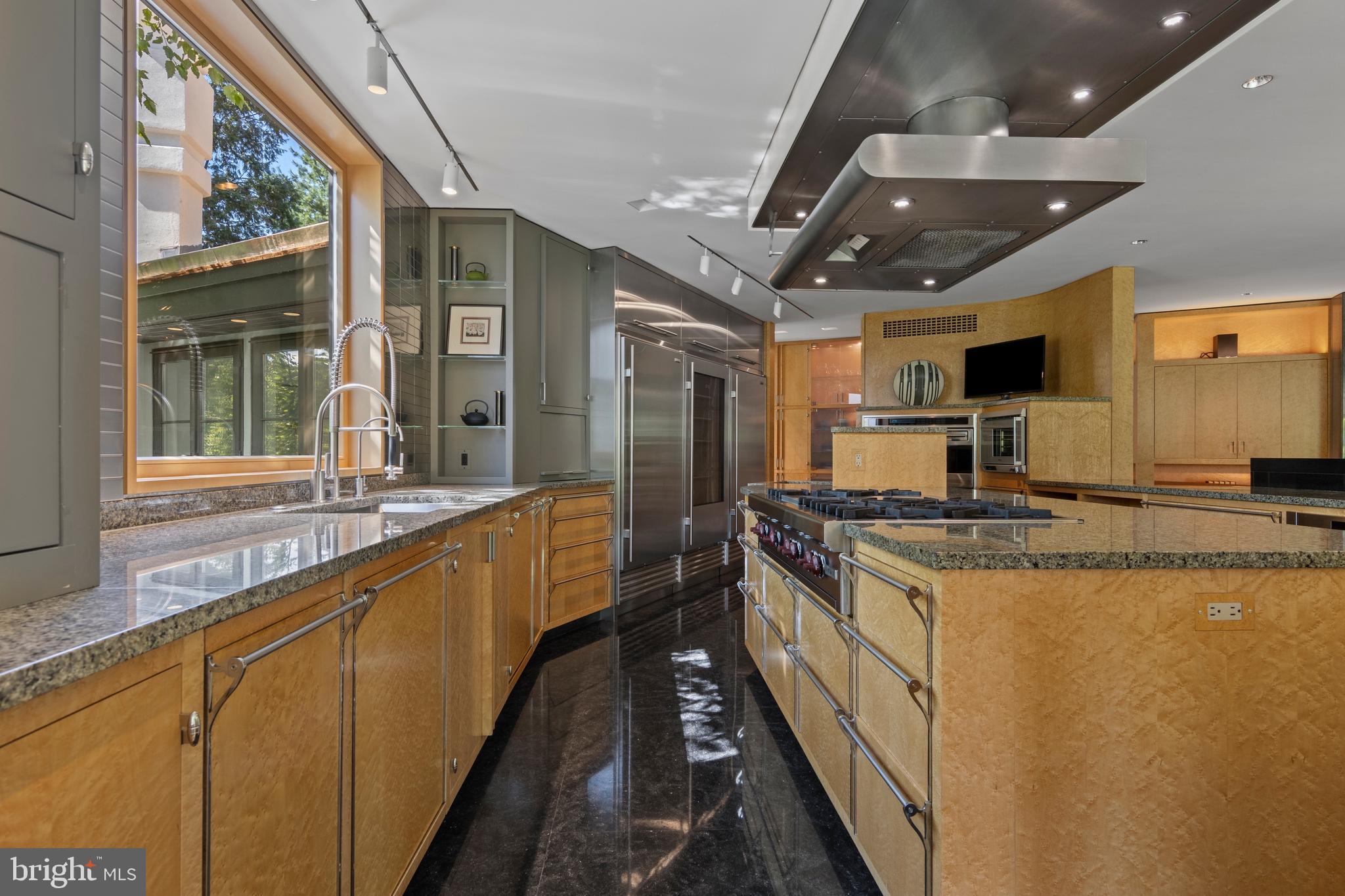 308-310 Julip Run Wayne, PA 19087 - Photo 24 of 127 chefs kitchenkitchen