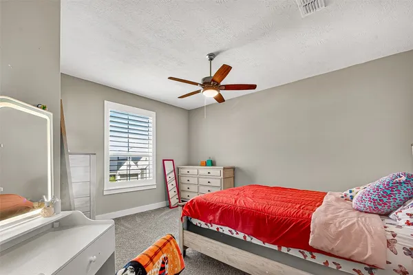 $689,000 | 205 Lakehouse Landing Drive, Katy, TX 77493