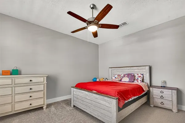 $689,000 | 205 Lakehouse Landing Drive, Katy, TX 77493