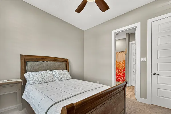 $689,000 | 205 Lakehouse Landing Drive, Katy, TX 77493