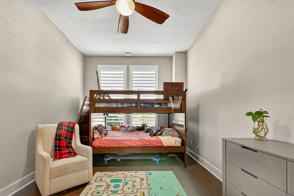 $689,000 | 205 Lakehouse Landing Drive, Katy, TX 77493