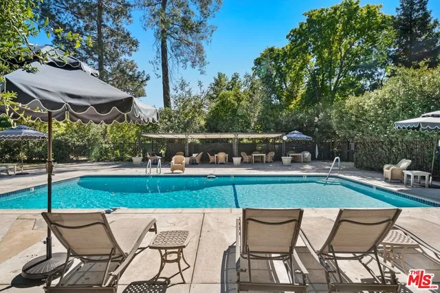 a view of a tennis court