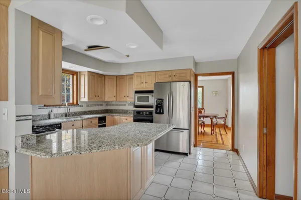 $875,000 | 1306 Putnam Road, Rotterdam, NY 12306