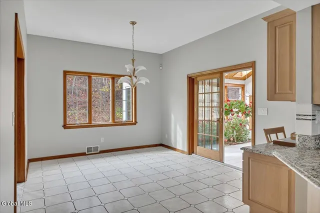 $949,900 | 1306 Putnam Road, Rotterdam, NY 12306