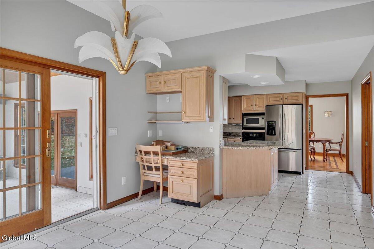 1306 Putnam Road Rotterdam, NY 12306 - Photo 25 of 76 19-P1603748