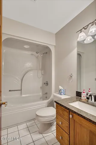 $949,900 | 1306 Putnam Road, Rotterdam, NY 12306