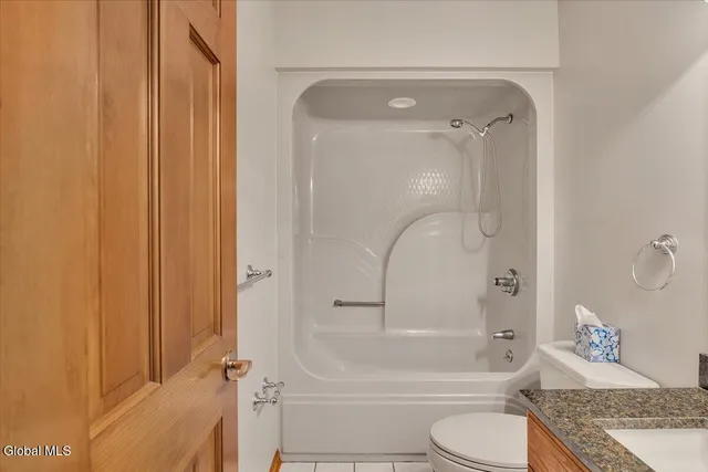 $949,900 | 1306 Putnam Road, Rotterdam, NY 12306