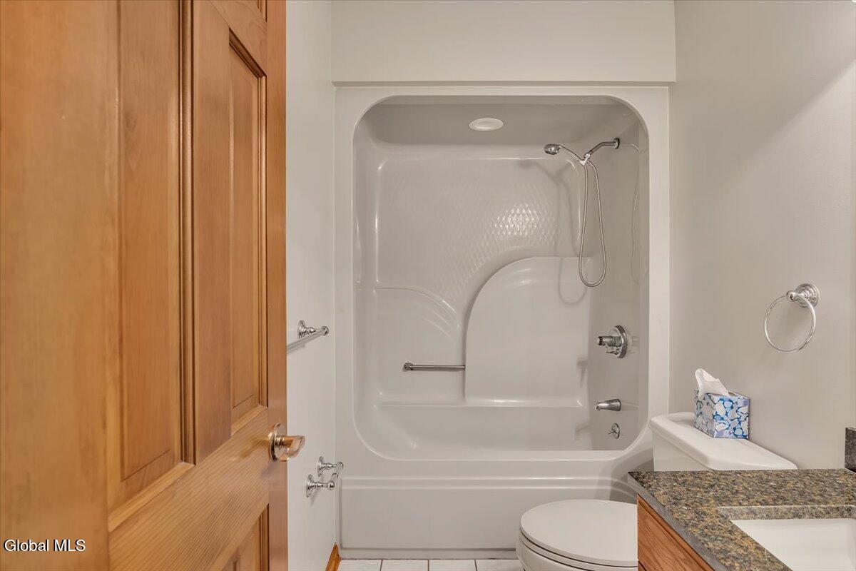 1306 Putnam Road Rotterdam, NY 12306 - Photo 37 of 76 31-P1603808