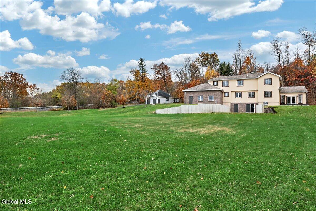 1306 Putnam Road Rotterdam, NY 12306 - Photo 61 of 76 68-P1603589