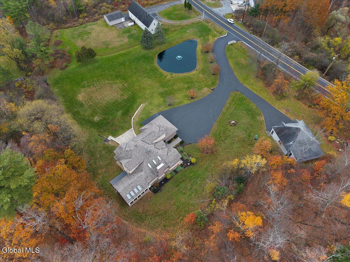 1306 Putnam Road Rotterdam, NY 12306 - Photo 7 of 76 56-DJI_20251105092228_0656_D