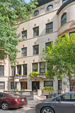 $7,490,000 | 329 West 87th Street | Upper West Side