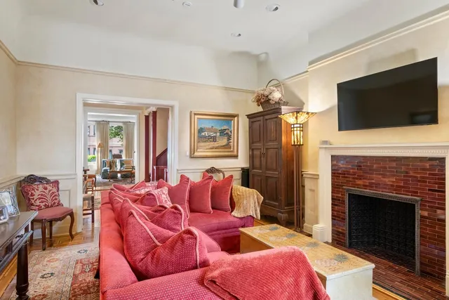 $7,490,000 | 329 West 87th Street | Upper West Side