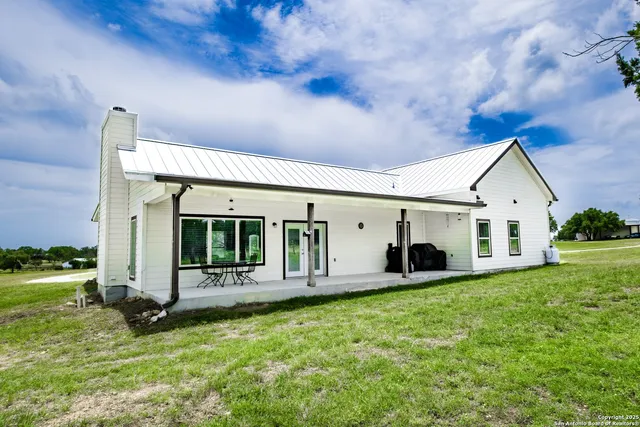 $975,000 | 233 N Fork, Bandera, TX 78003