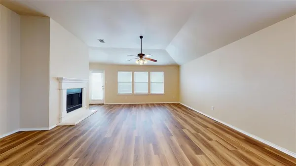 $1,850 | 225 Cookston Lane, Royse City, TX 75189