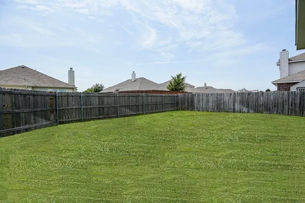 $1,850 | 225 Cookston Lane, Royse City, TX 75189
