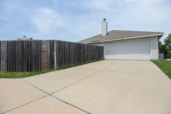$1,850 | 225 Cookston Lane, Royse City, TX 75189
