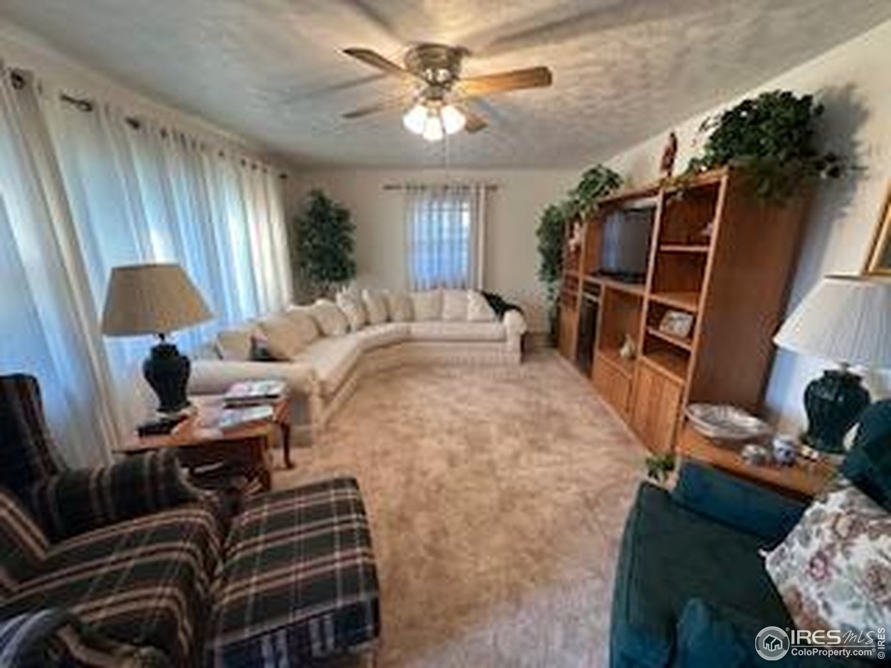 617 5th Street Stratton, CO 80836 - Photo 3 of 28 Living room