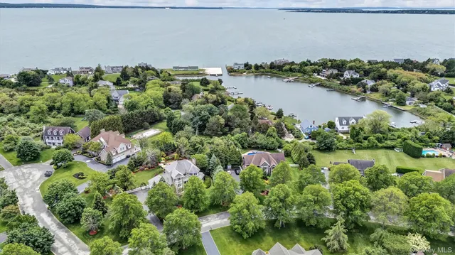 a view of a house with a garage