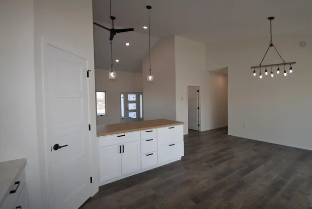 $299,000 | 602 Lincoln Street Southeast, Warroad, MN 56763