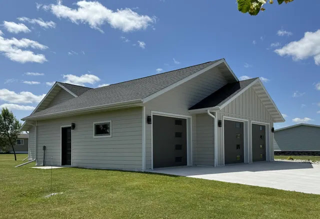 $299,000 | 602 Lincoln Street Southeast, Warroad, MN 56763