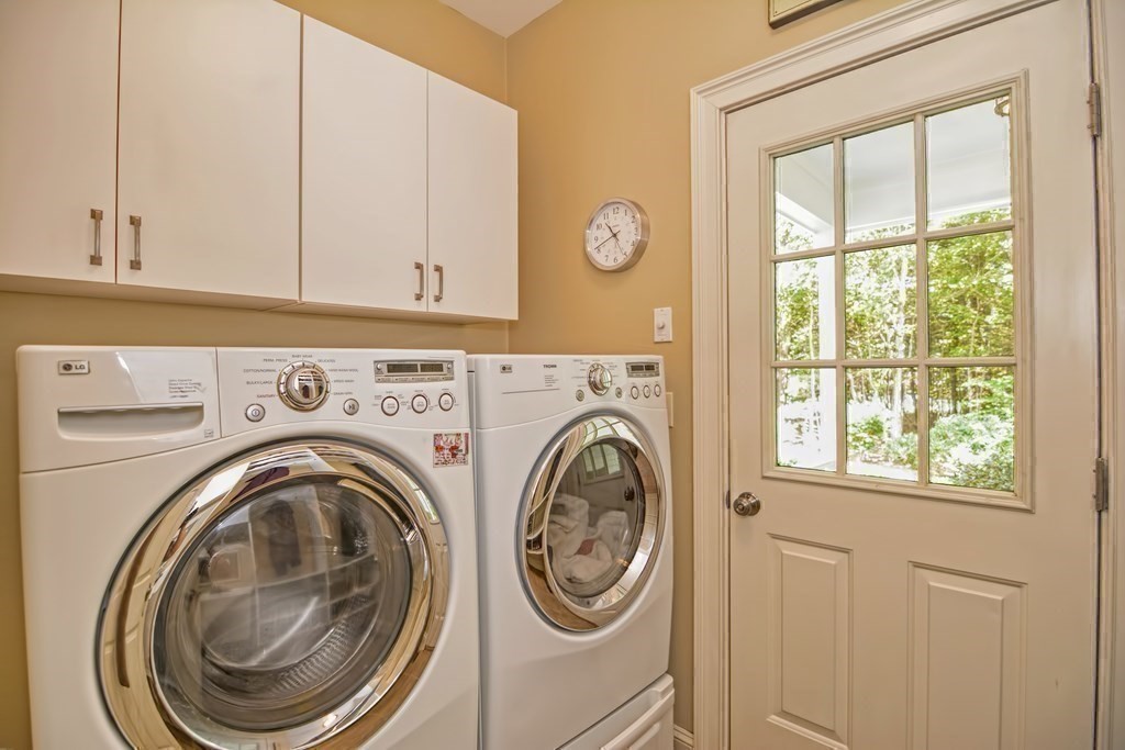 3 Inness Circle Medfield, MA 02052 - Photo 23 of 42