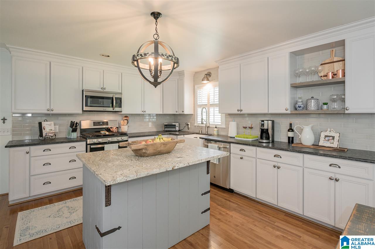 1837 Cedarwood Road Birmingham, AL 35216 - Photo 8 of 32