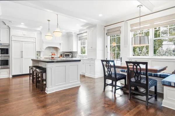 $2,995,000 | 5204 Glengarry Parkway, Edina, MN 55436