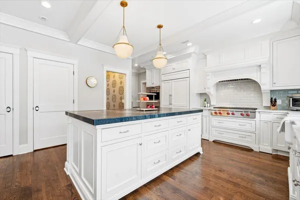 $2,995,000 | 5204 Glengarry Parkway, Edina, MN 55436